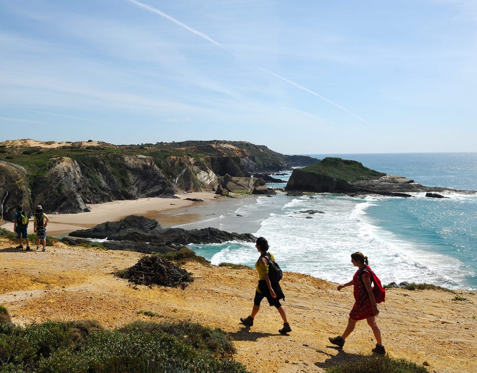 Body of water, Coast, Beach, Sea, Shore, Coastal and oceanic landforms, Ocean, Cliff, Headland, Tourism, 