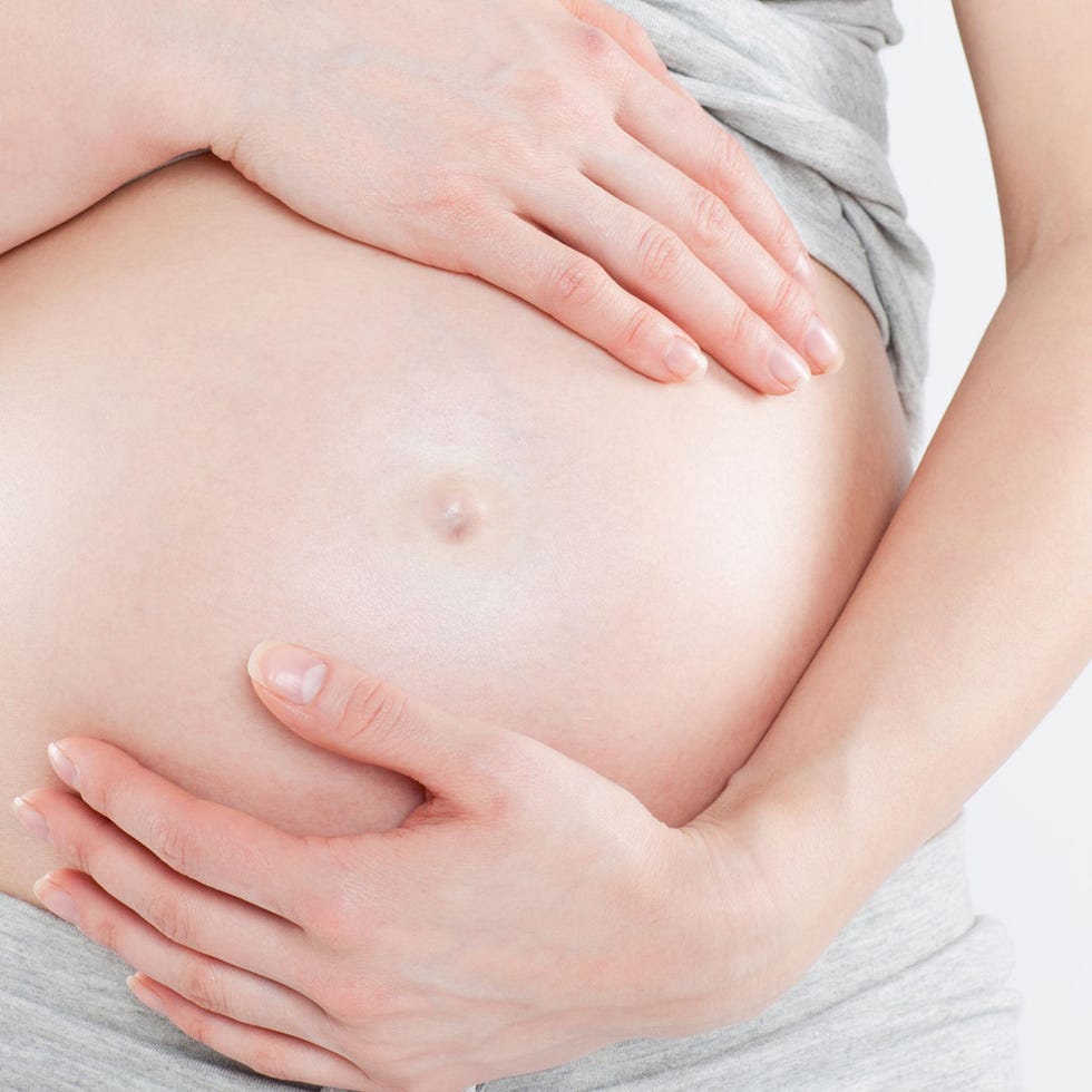 Skin, Stomach, Abdomen, Close-up, Baby, Child, Trunk, Hand, Joint, Chest, 