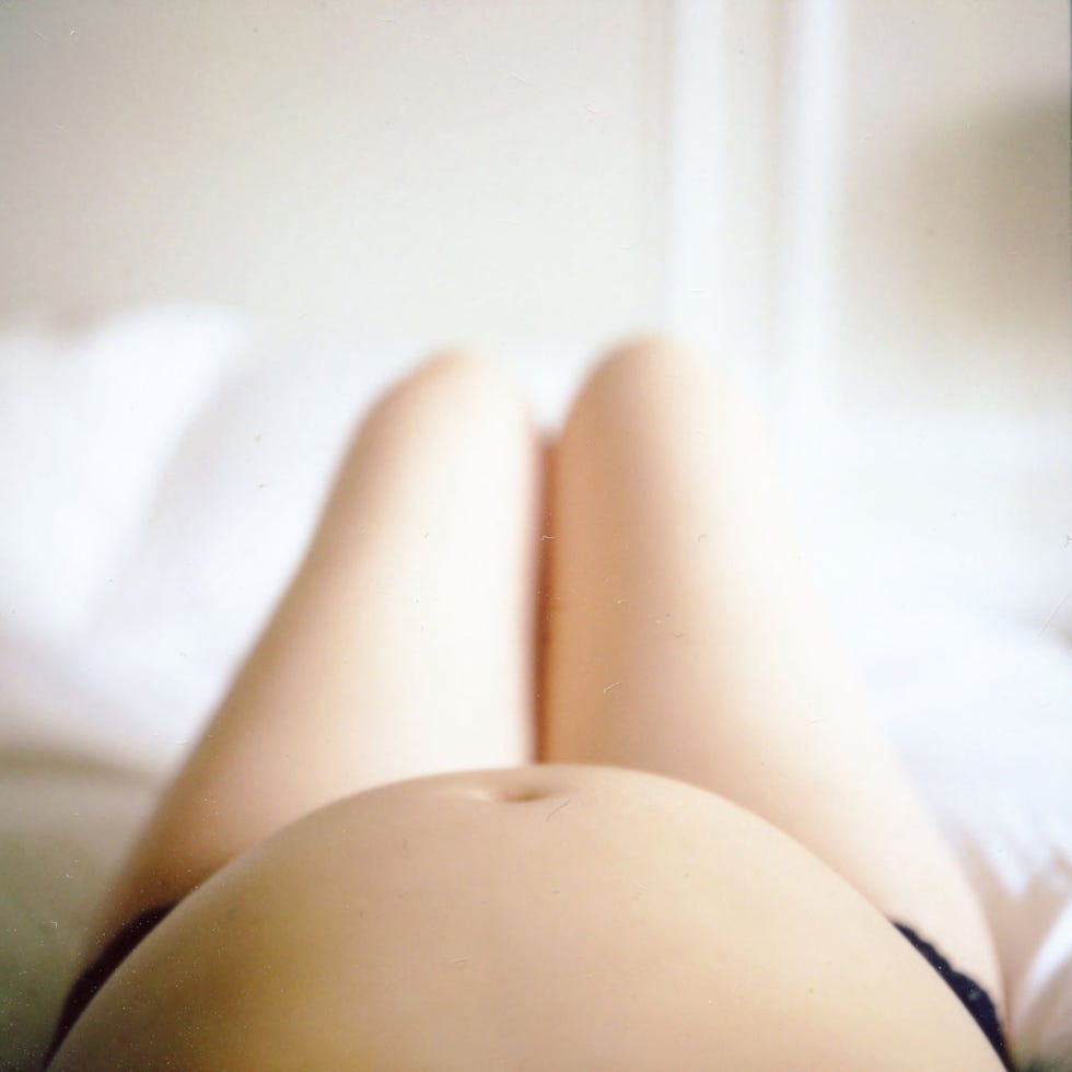 White, Skin, Hand, Beauty, Leg, Arm, Joint, Human leg, Finger, Close-up, 