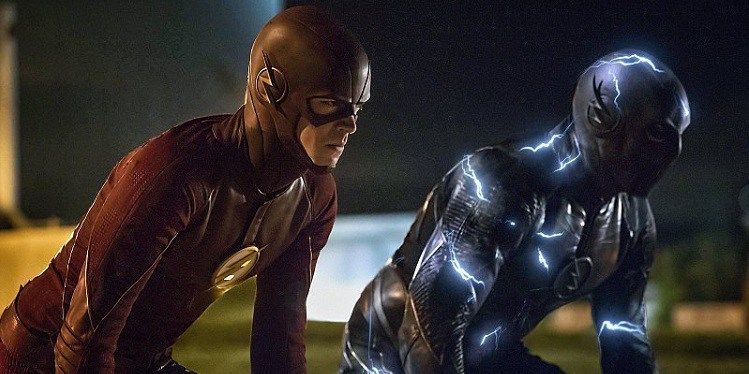‘The Flash’ despide su segunda temporada corriendo por el multiverso