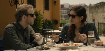 Eating, Eyewear, Meal, Restaurant, Food, Conversation, Lunch, Brunch, Supper, Vision care, 