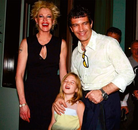 Антонио бандерас фото с женой и дочкой