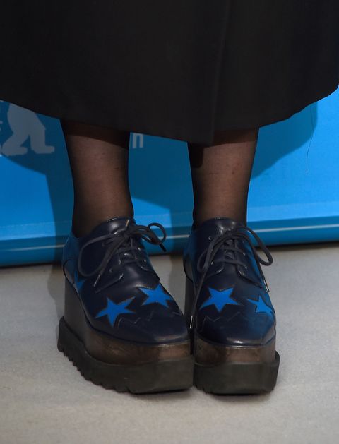 Footwear, Blue, Brown, Shoe, Human leg, Electric blue, Majorelle blue, Fashion, Azure, Teal, 