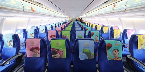 Aircraft cabin, Transport, Air travel, Vehicle, Aisle, Passenger, Airline, Mode of transport, Airliner, Airplane, 
