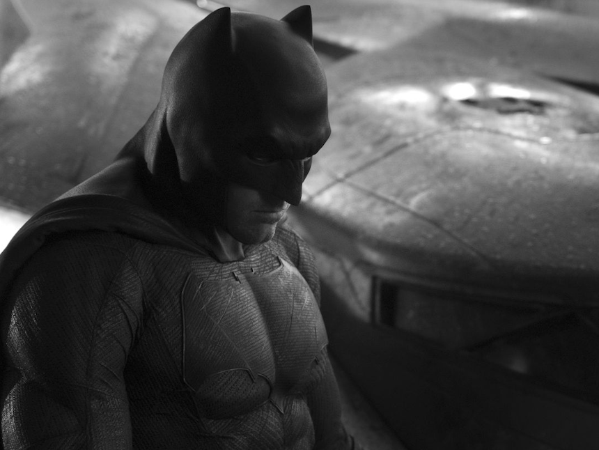 Ben Affleck corregía el guión de la película de DC, con el traje de Batman  puesto