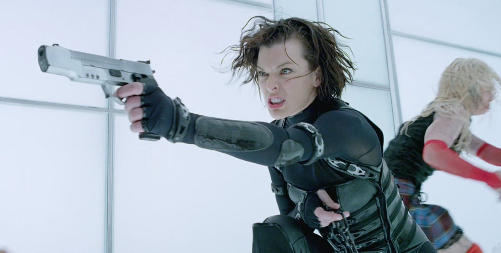Milla Jovovich and Dave Bautista, in the new adaptation of the creator of ‘Game of Thrones’