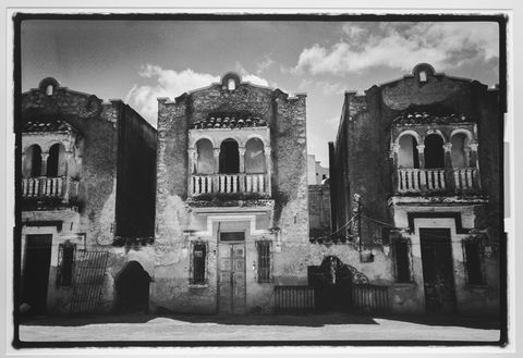 Wall, Facade, Arch, Monochrome photography, Art, Black-and-white, Monochrome, Rectangle, History, Visual arts, 