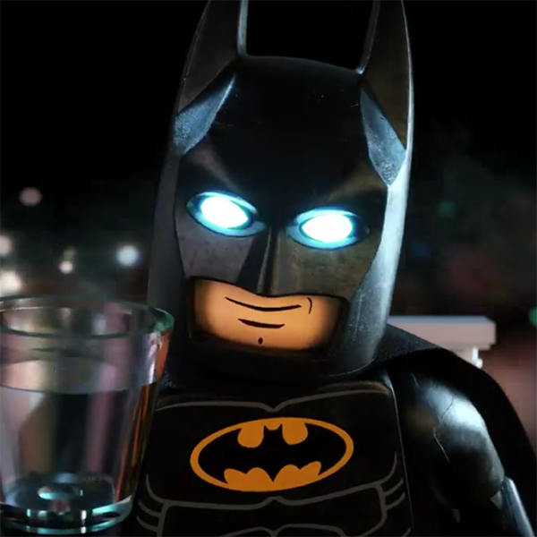 Lego Batman: La Película': Batman se convierte en el Gran Gatsby para  felicitarnos el Año Nuevo