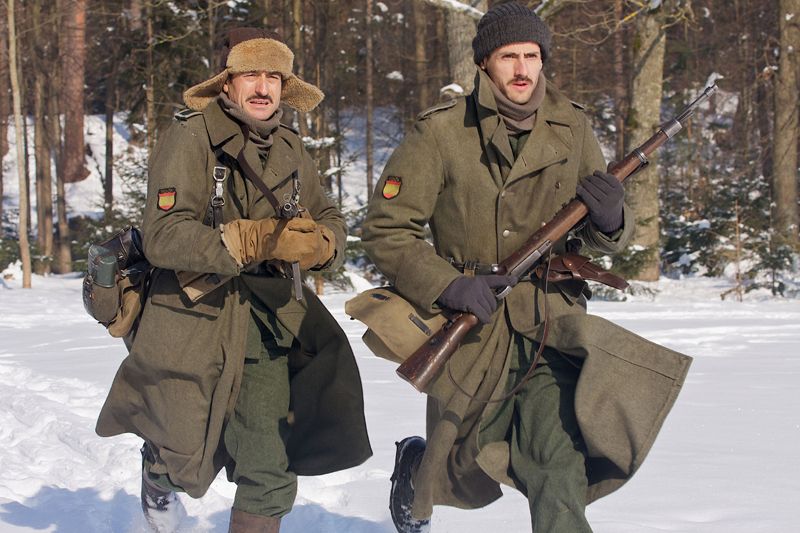 Winter, Snow, Mammal, Khaki, Hat, Soldier, Military uniform, Military person, Uniform, Bag, 