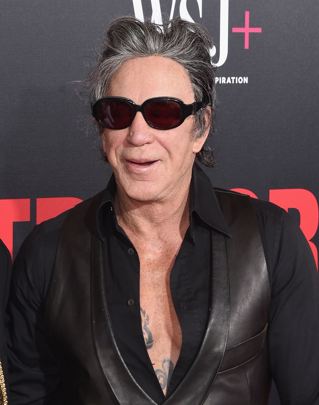 ¿Qué ha pasado con la cara de Mickey Rourke?