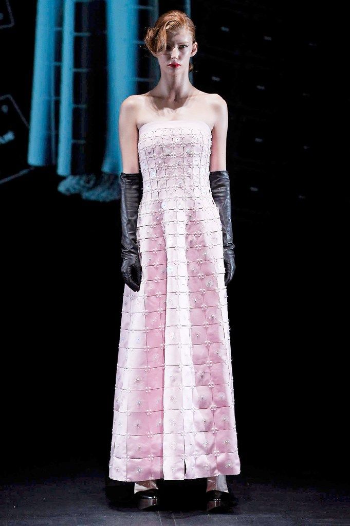 Fashion model, Dress, Clothing, Fashion, Gown, Haute couture, Shoulder, Formal wear, Pink, Cocktail dress, 