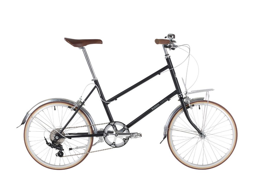 Bicycle frame, Bicycle tire, Bicycle wheel, Bicycle wheel rim, Bicycle fork, Bicycle part, Bicycle accessory, Bicycle, Bicycle handlebar, Spoke, 
