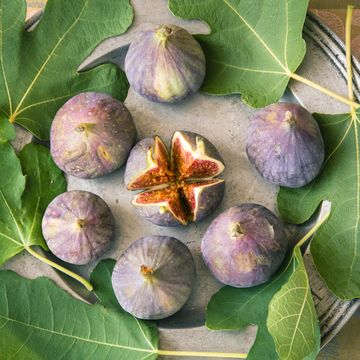 Leaf, Purple, Flowering plant, Botany, Violet, Common fig, Produce, Perennial plant, Fig, Annual plant, 