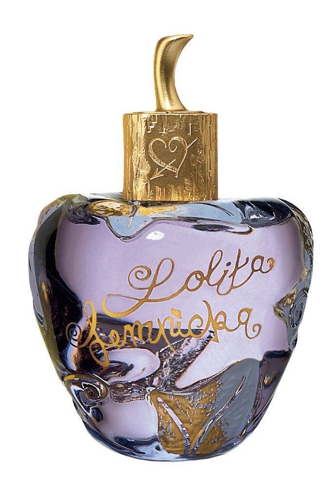 Font, Lavender, Perfume, Material property, Heart, Brass, Pendant, Label, Symbol, Bottle, 