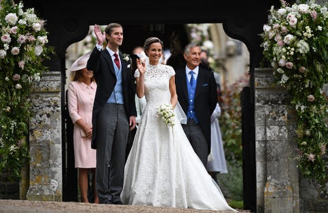 quién es giles deacon y por qué fue el diseñador elegido por pippa?
