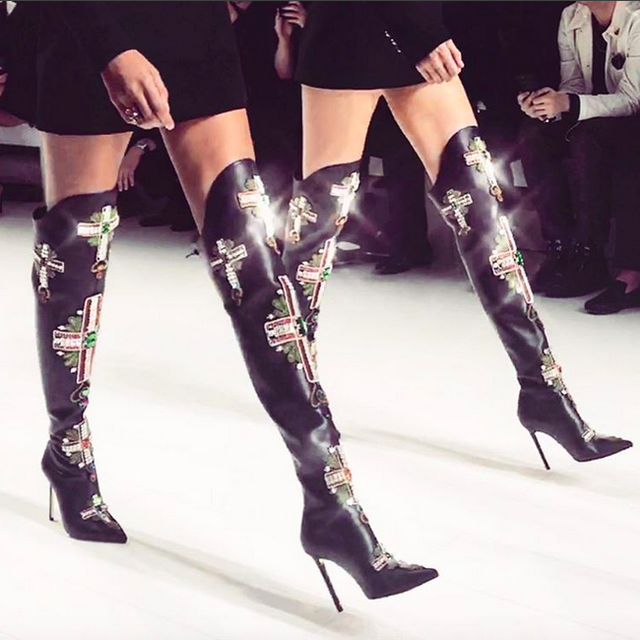 Footwear, Leg, Thigh, Human leg, Knee-high boot, Joint, High heels, Boot, Fashion, Knee, 