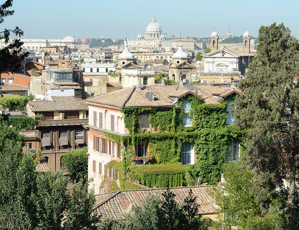 Town, Residential area, Urban area, Human settlement, City, Neighbourhood, Building, Architecture, Roof, Suburb, 