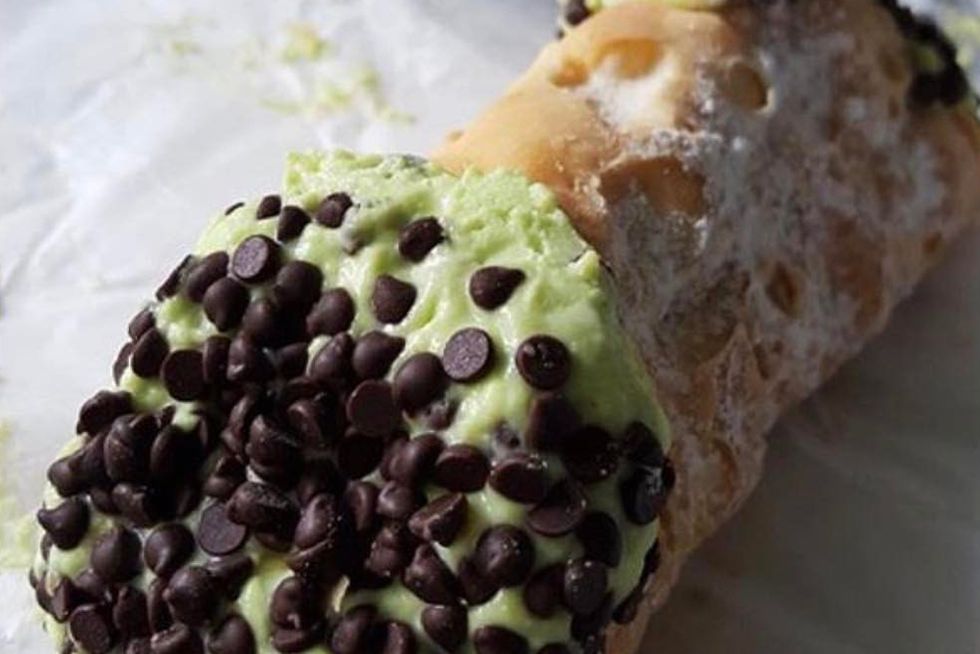 Food, Cannoli, Cuisine, Dish, Baked goods, Ingredient, Produce, Pastry, Dessert, 