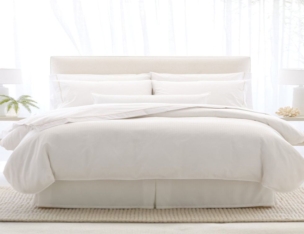 Bedding, Bed sheet, Furniture, Bed, Bed frame, Duvet cover, Textile, Duvet, Pillow, Linens, 