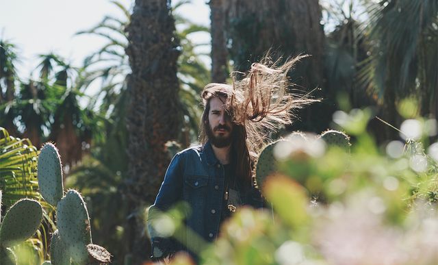 People in nature, Hair, Botany, Tree, Adaptation, Grass family, Plant, Grass, Beard, Photography, 