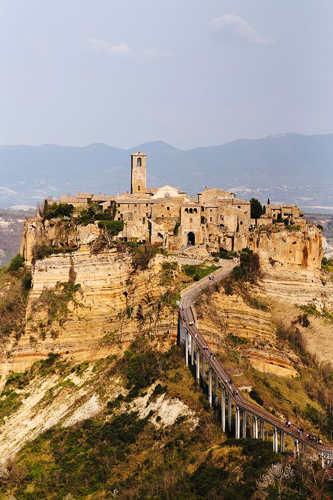 Mountainous landforms, Highland, Hill, Mountain, Landmark, Terrain, Slope, Mountain range, Ruins, Hill station, 