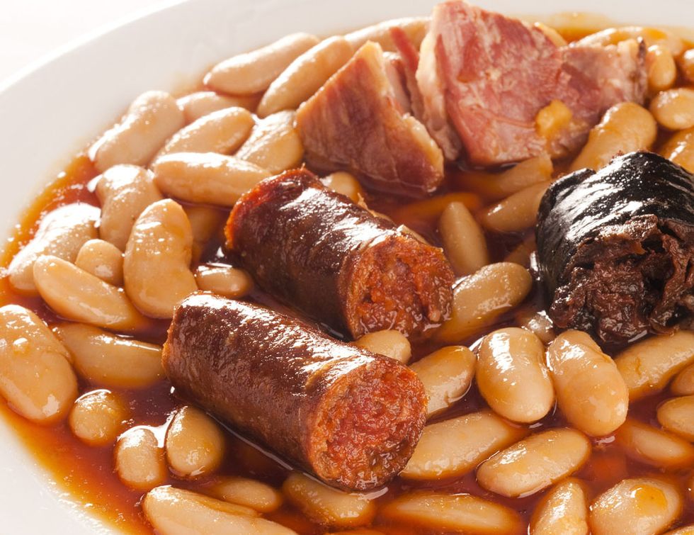 Dish, Food, Cuisine, Cassoulet, Fabada asturiana, Ingredient, Cowboy beans, Navy beans, Produce, Baked beans, 