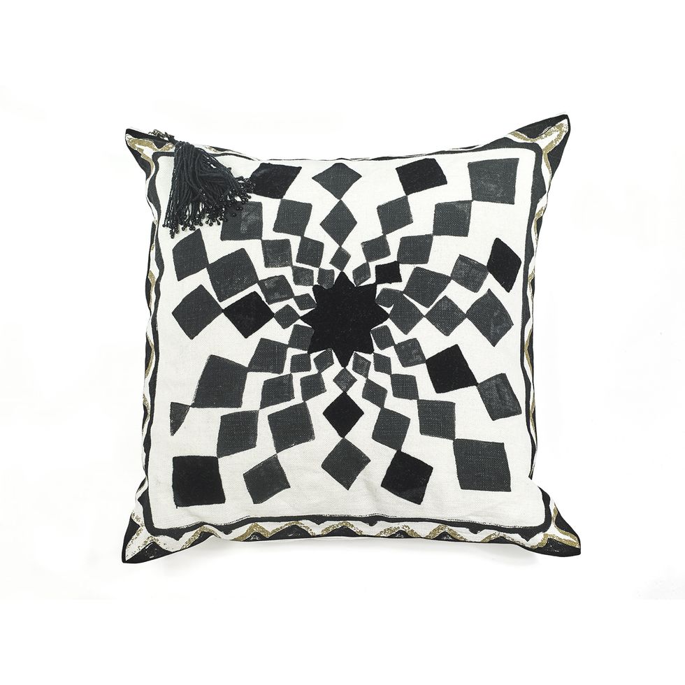 Throw pillow, Pillow, Textile, Cushion, White, Style, Linens, Black, Pattern, Home accessories, 