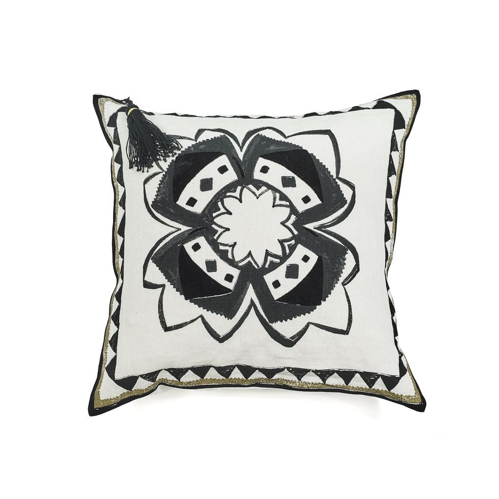 Yellow, Textile, White, Cushion, Pillow, Throw pillow, Linens, Home accessories, Bedding, Drawing, 