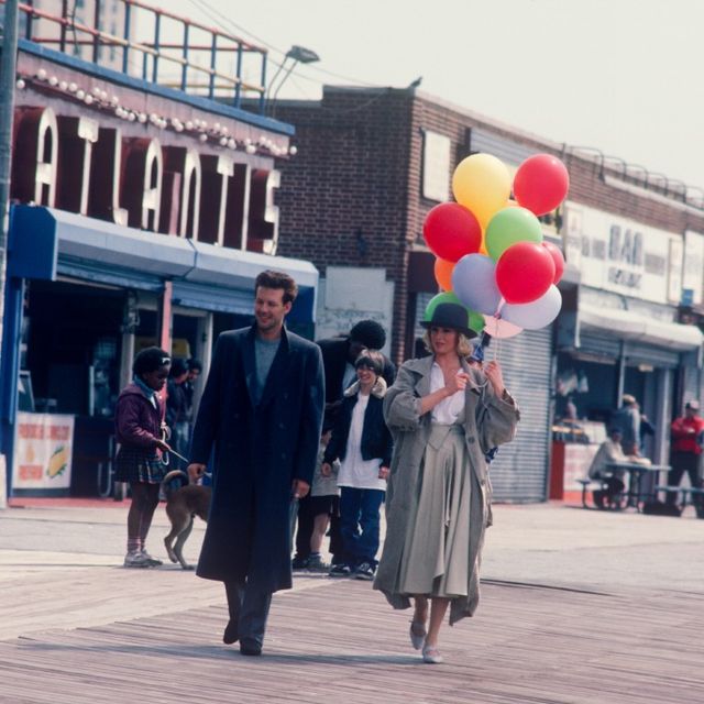 Balloon, Town, Party supply, Street, Pedestrian, Street fashion, Commercial building, Downtown, Walking, Walkway, 