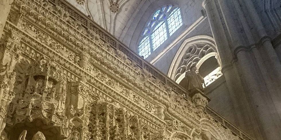 Architecture, Art, Relief, Place of worship, Carving, Medieval architecture, Classical architecture, Gothic architecture, Holy places, Stone carving, 