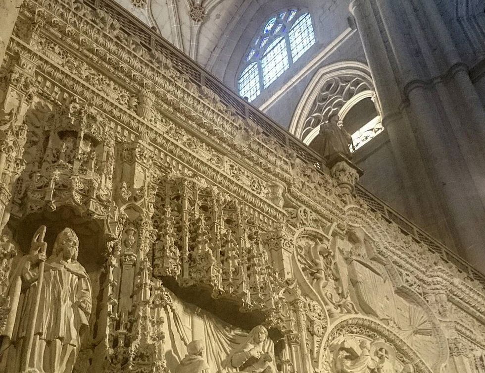 Architecture, Art, Relief, Place of worship, Carving, Medieval architecture, Classical architecture, Gothic architecture, Holy places, Stone carving, 