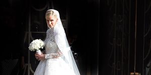 Clothing, Bridal clothing, Shoulder, Bridal veil, Dress, Photograph, Veil, Wedding dress, Gown, Bride, 