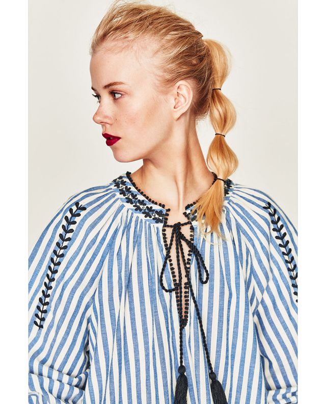Hair, Clothing, Hairstyle, Neck, Ear, Blouse, Collar, Electric blue, Necklace, Outerwear, 