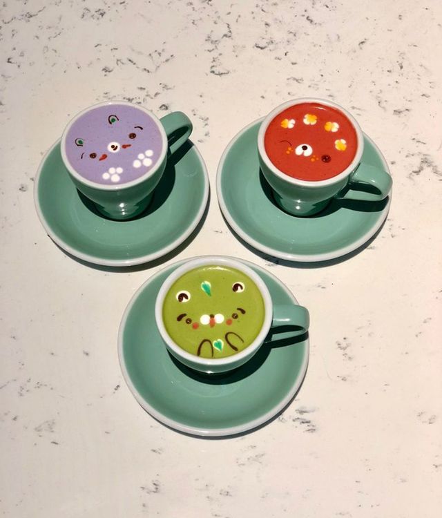 Green, Button, Tableware, Rim, Circle, Anime, 