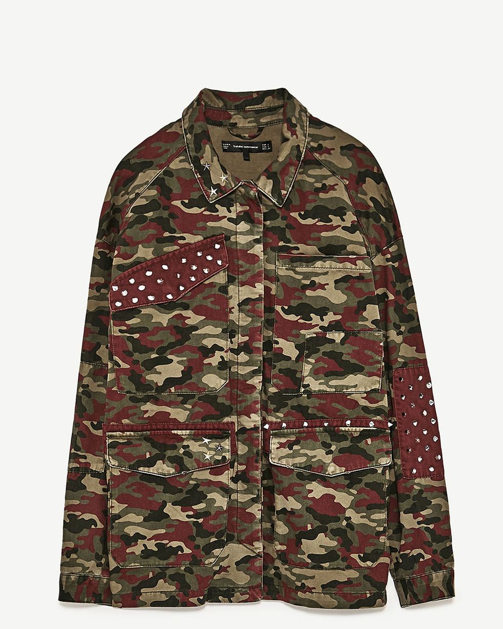 Clothing, Outerwear, Sleeve, Military camouflage, Camouflage, Jacket, Pattern, Collar, Design, Uniform, 