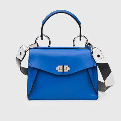 Blue, Product, Bag, White, Style, Electric blue, Luggage and bags, Aqua, Cobalt blue, Shoulder bag, 