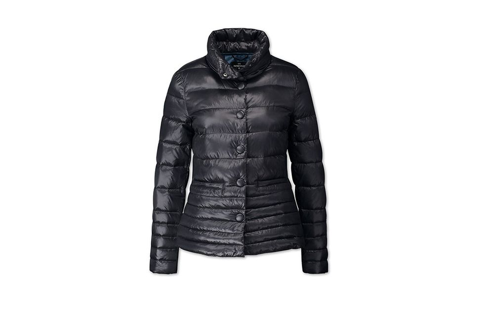 Clothing, Jacket, Sleeve, Collar, Coat, Textile, Outerwear, Style, Black, Fur, 