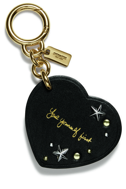 Keychain, Fashion accessory, Chain, Font, Locket, Heart, 