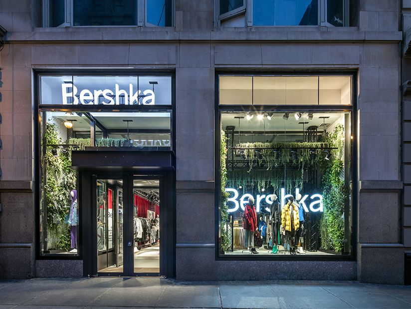 arrebatar George Eliot árbitro Bershka abre su primera tienda en Nueva York