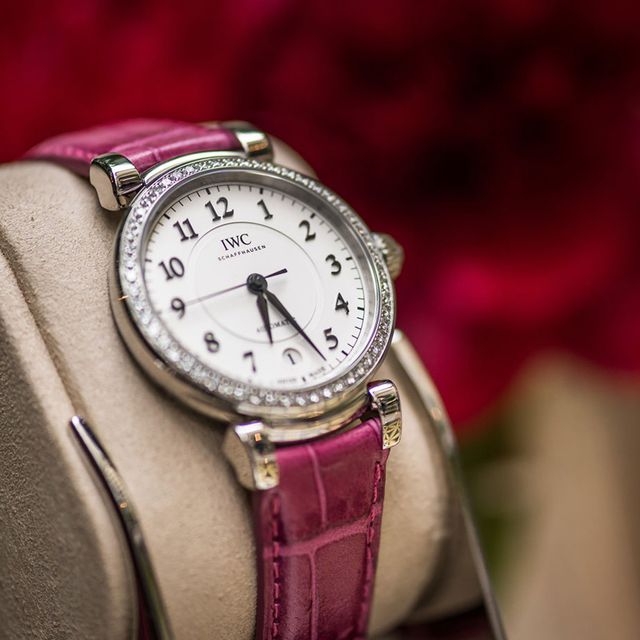 Watch, Analog watch, Watch accessory, Fashion accessory, Red, Jewellery, Product, Strap, Pink, Fashion, 