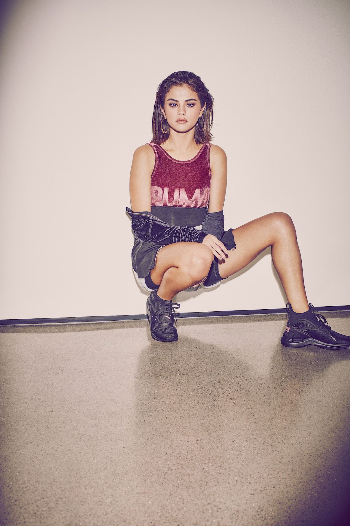 elección complejidad De otra manera Selena Gomez colabora con Puma en su última colección