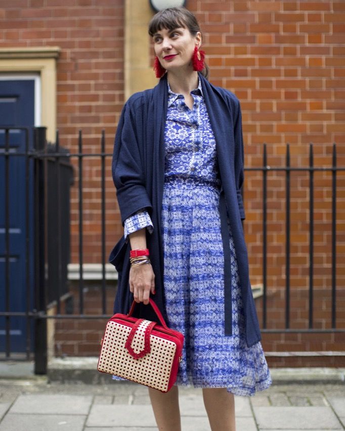 Clothing, Blue, Textile, Bag, Red, Outerwear, Pattern, Fashion accessory, Door, Street fashion, 