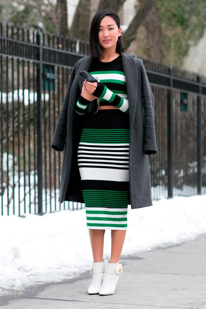 Clothing, Winter, Green, Sleeve, Shoulder, Textile, Joint, Outerwear, Style, Street fashion, 