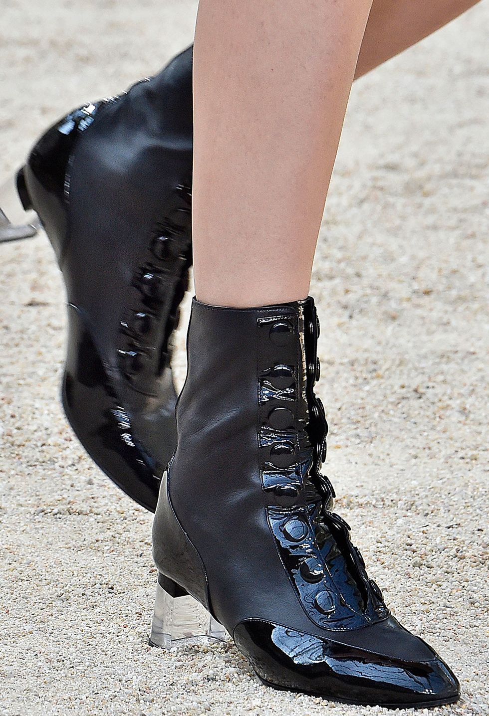 Footwear, Shoe, Black, Leg, Boot, Ankle, Human leg, Joint, Street fashion, Knee-high boot, 