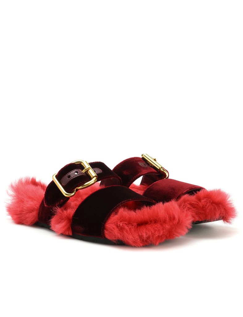 Footwear, Fur, Red, Pink, Shoe, Slipper, Product, Mary jane, Baby & toddler shoe, Ballet flat, 