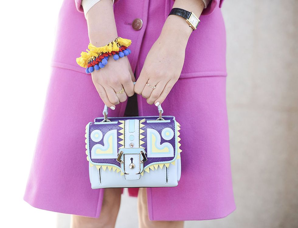 Finger, Magenta, Bag, Wrist, Pink, Style, Purple, Fashion accessory, Electric blue, Fashion, 