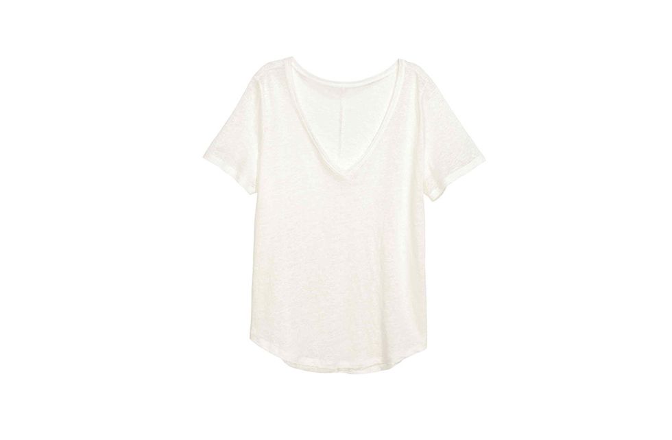 White, Clothing, T-shirt, Sleeve, Beige, Blouse, Neck, Dress, Top, Outerwear, 