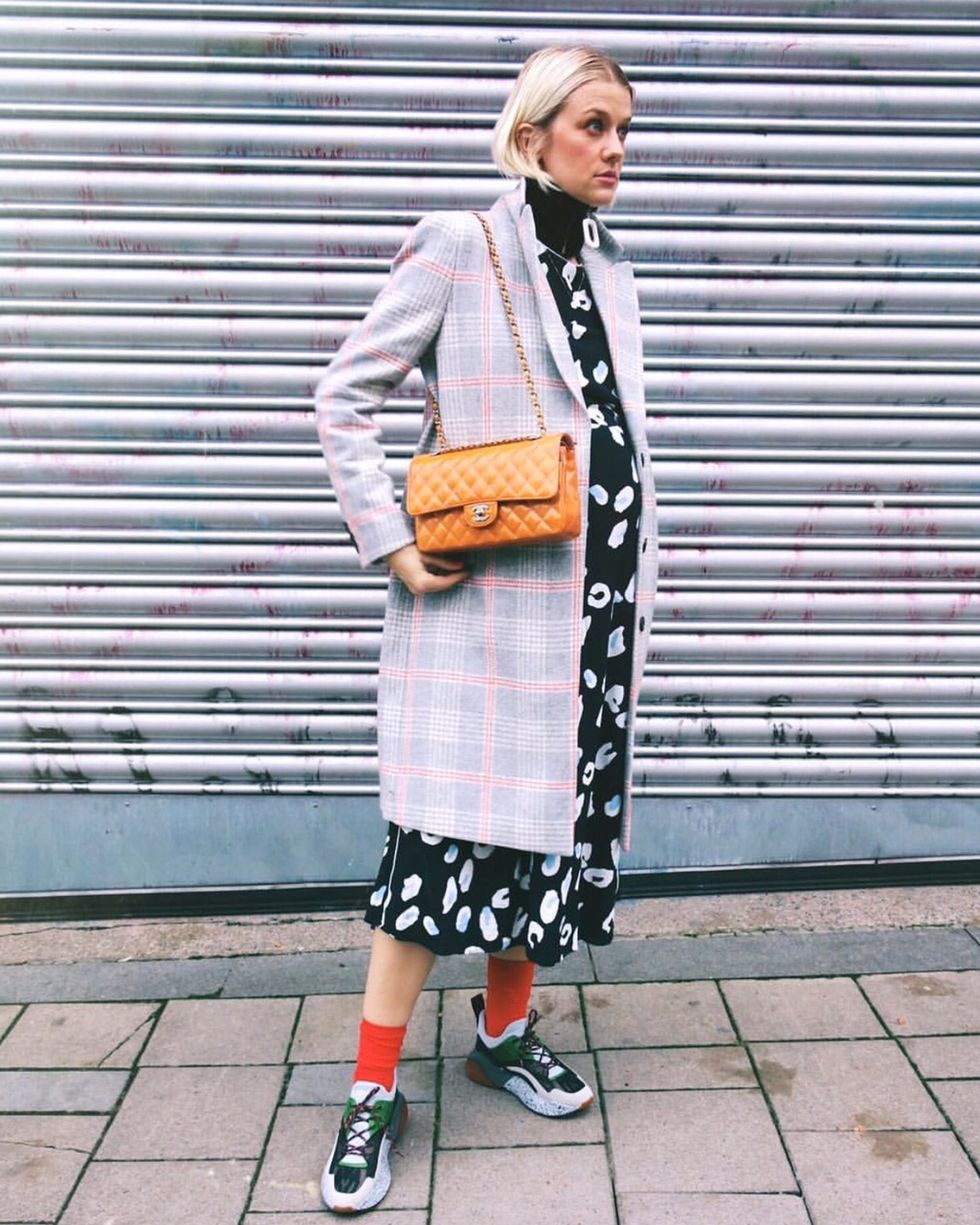 Clothing, Street fashion, Fashion, Plaid, Snapshot, Footwear, Outerwear, Blazer, Shoe, Coat, 