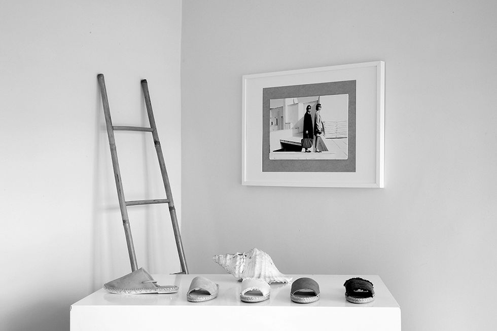 Ladder, Picture frame, Still life photography, Collection, Shelving, Easel, 
