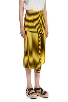 Yellow, Shoulder, Textile, Joint, Standing, Human leg, Style, Pattern, Waist, Fashion, 